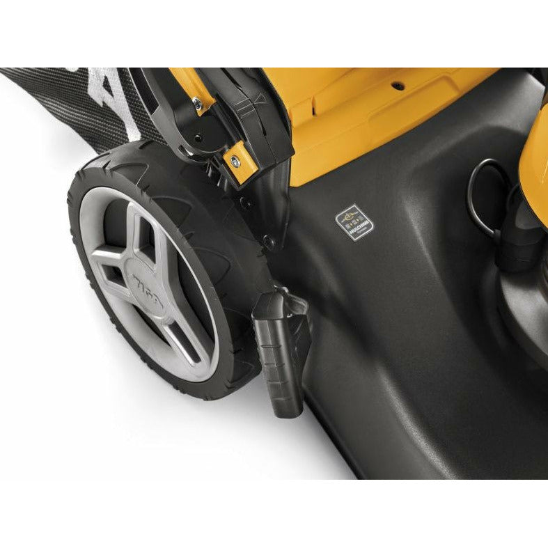 STIGA Akku-Rasenmäher Combi 743 Q AE Kit – inkl. Akku & Ladegerät